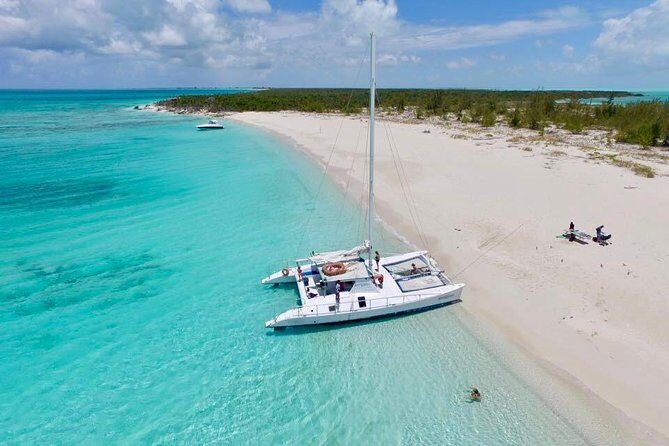 4-Hour Catamaran Sail and Snorkel Tour from Grace Bay - Key highlights at a glance