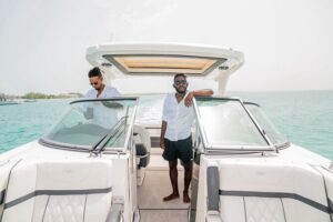 Grandluxe Charters - Snorkeling for 30–45 Minutes, Then Subwings for Extra Underwater Time