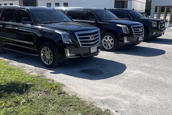 Private Luxury Airport Transportation RoundTrip - Drop-off: a private finish that protects your schedule