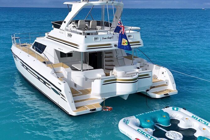 Turks and Caicos Full-Day Luxury Private Yacht Charter - Lunch onboard: buffet style, 3 courses, and why people rave about it