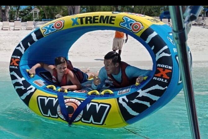 Wow Extreme Tube on Gracebay Beach Turks and Caicos Islands - Pictures and videos after the ride: why that perk is more than marketing